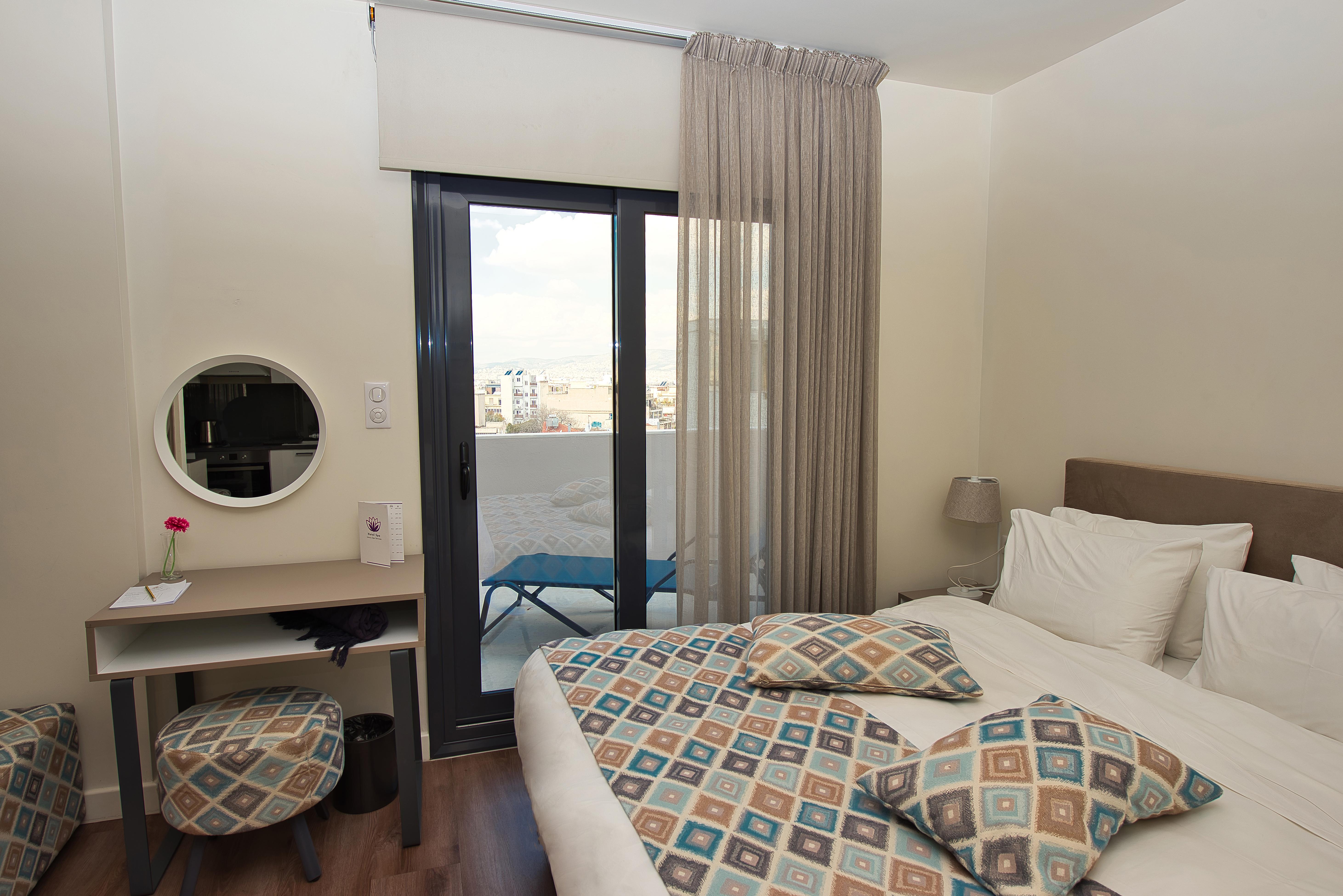 Urban Nest - Suites & Apartments Атина Екстериор снимка