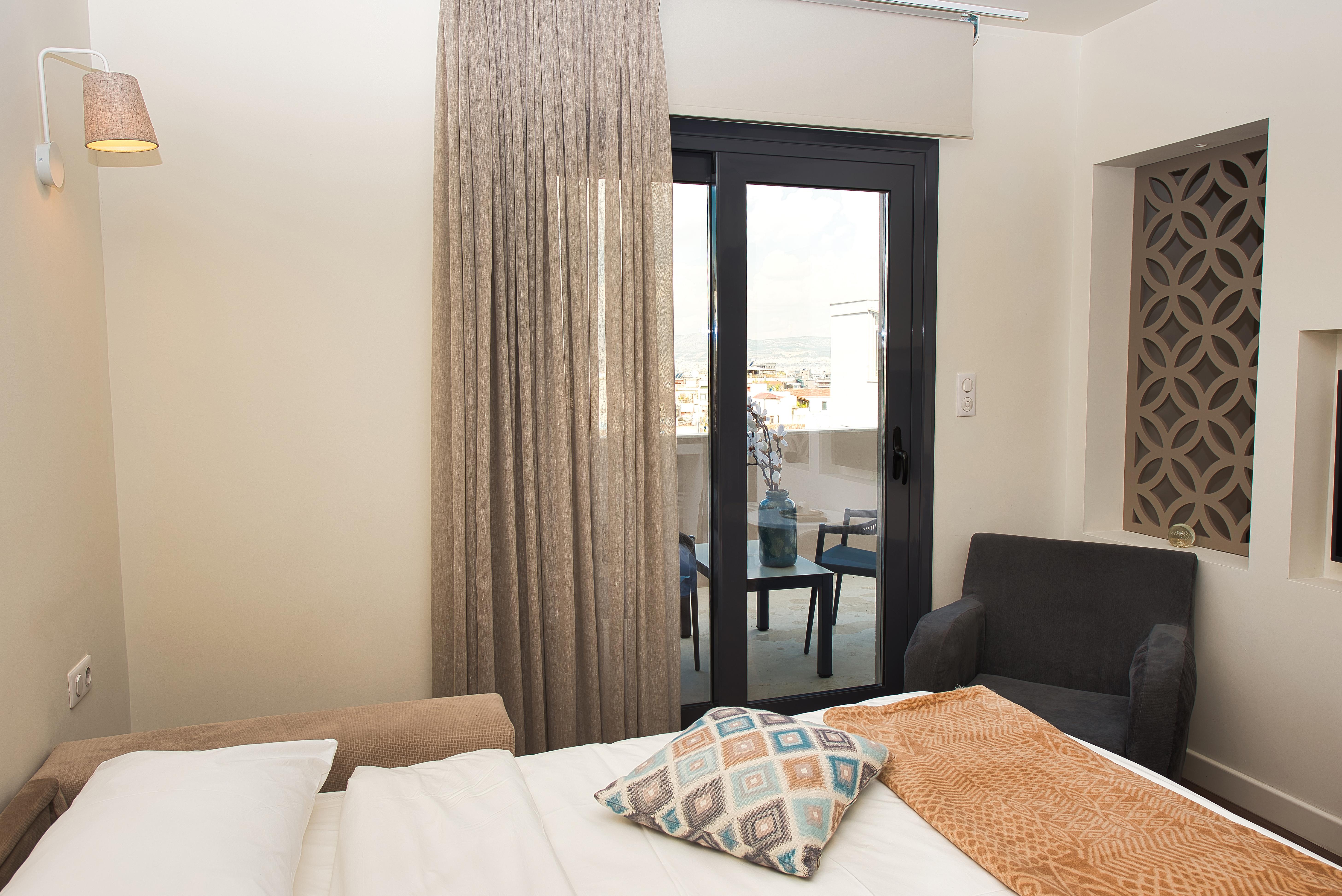 Urban Nest - Suites & Apartments Атина Екстериор снимка