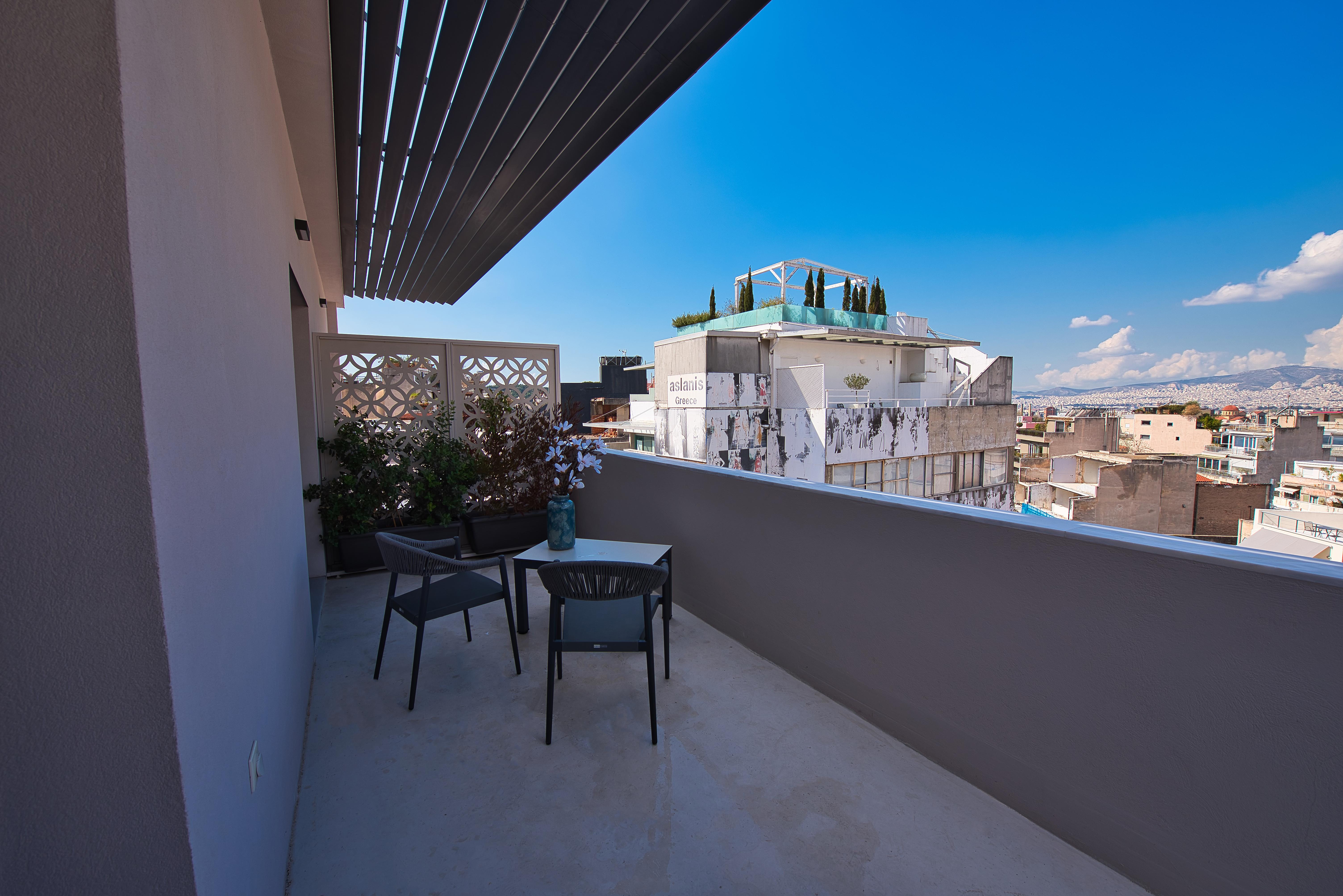 Urban Nest - Suites & Apartments Атина Екстериор снимка