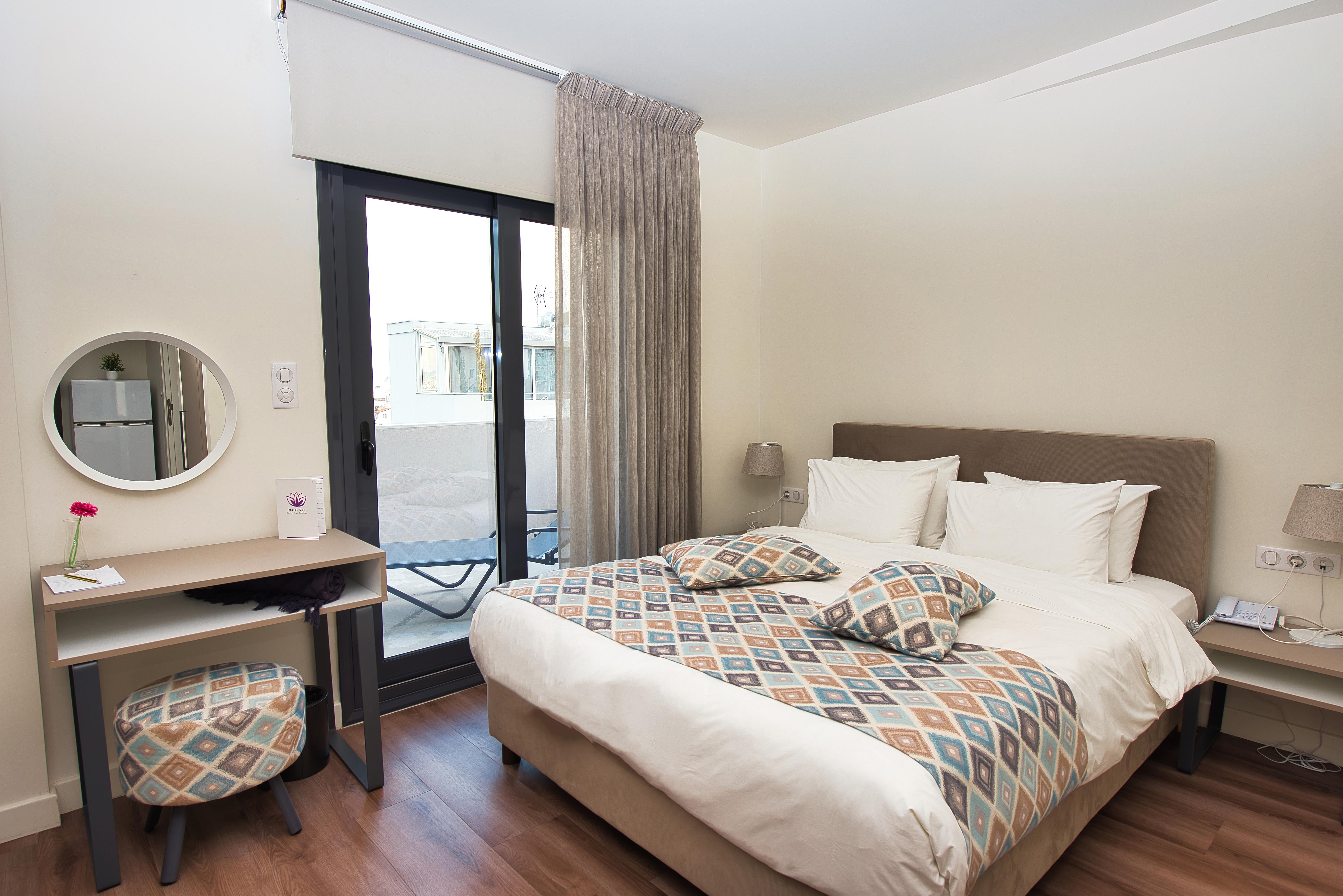 Urban Nest - Suites & Apartments Атина Екстериор снимка