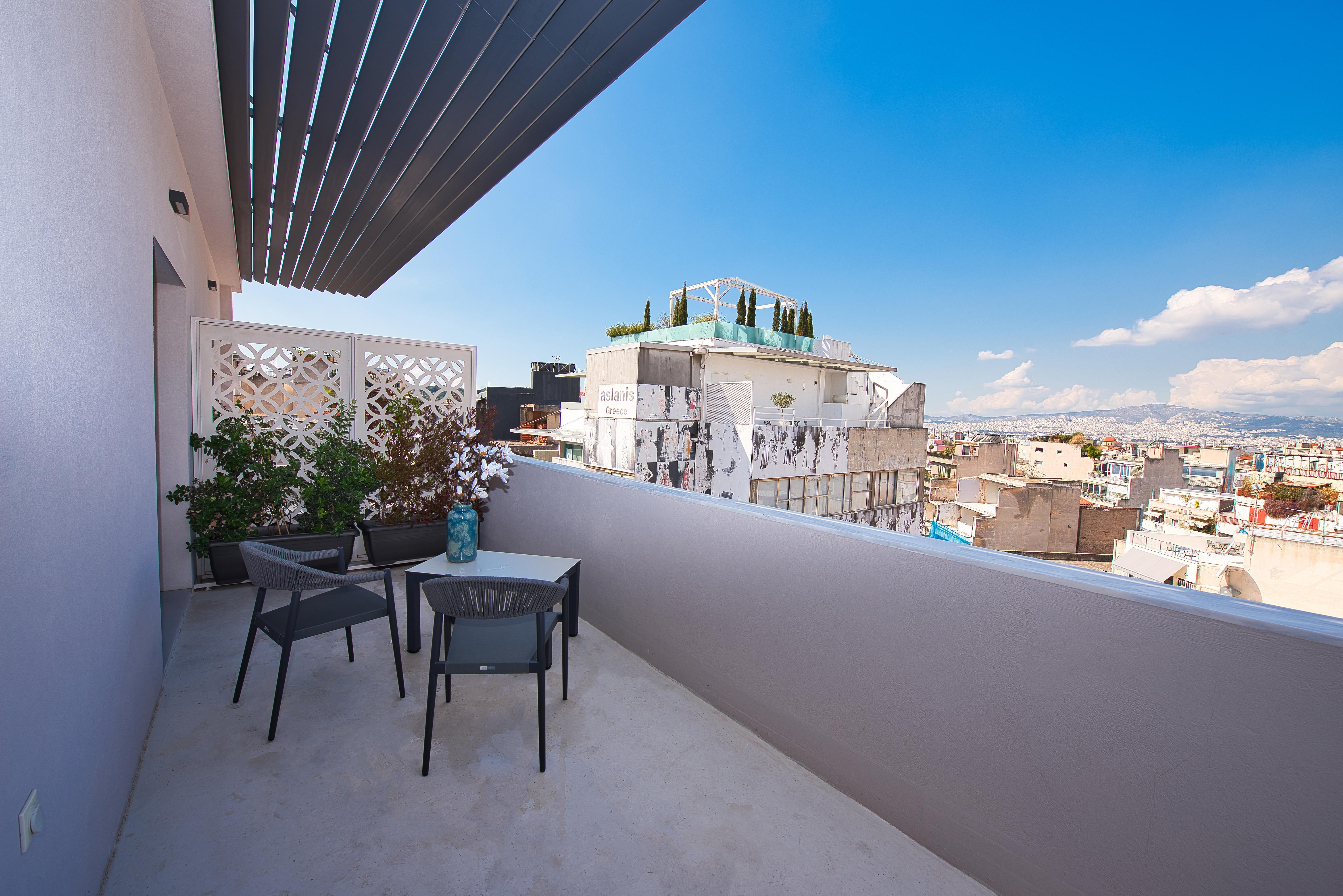 Urban Nest - Suites & Apartments Атина Екстериор снимка