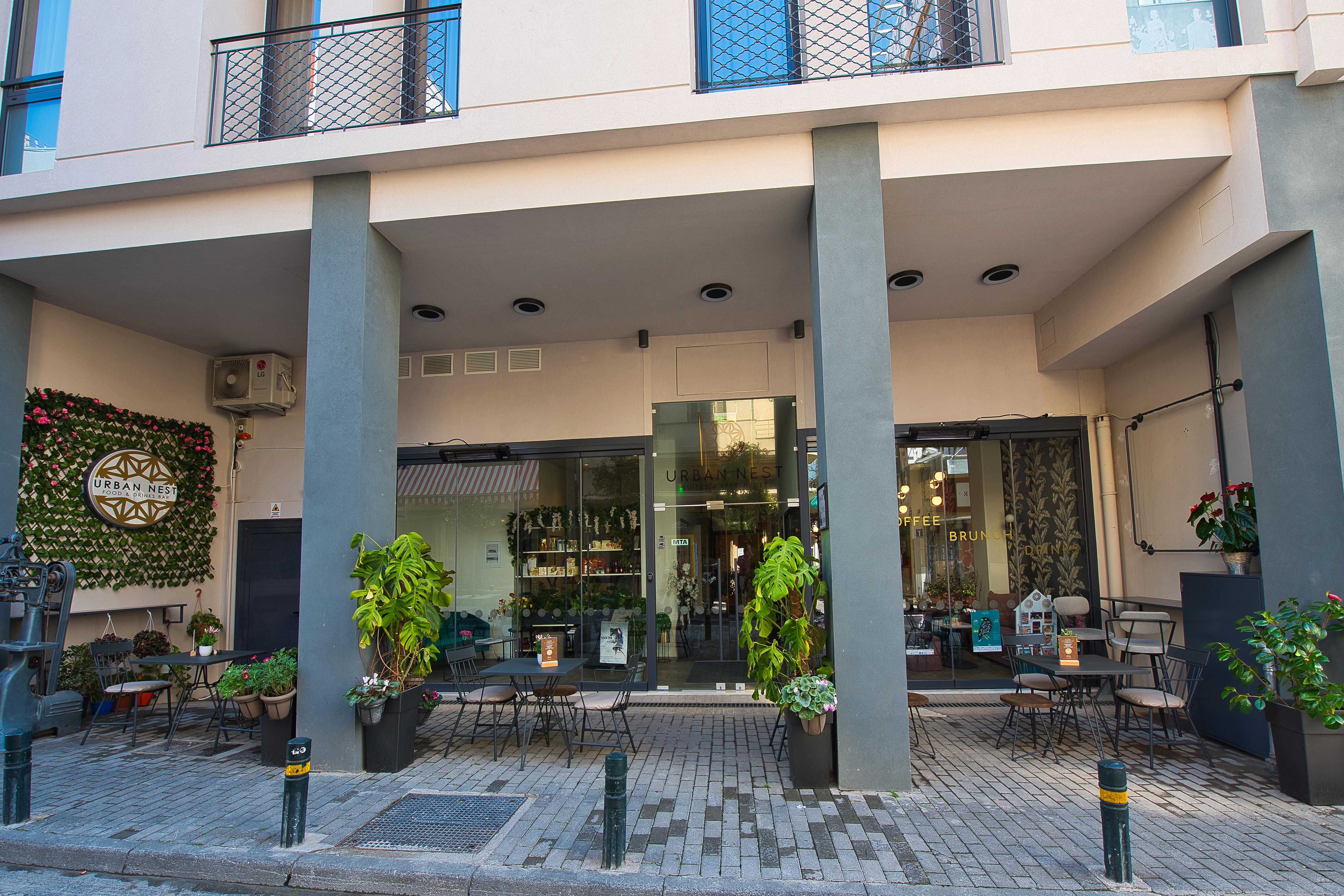 Urban Nest - Suites & Apartments Атина Екстериор снимка