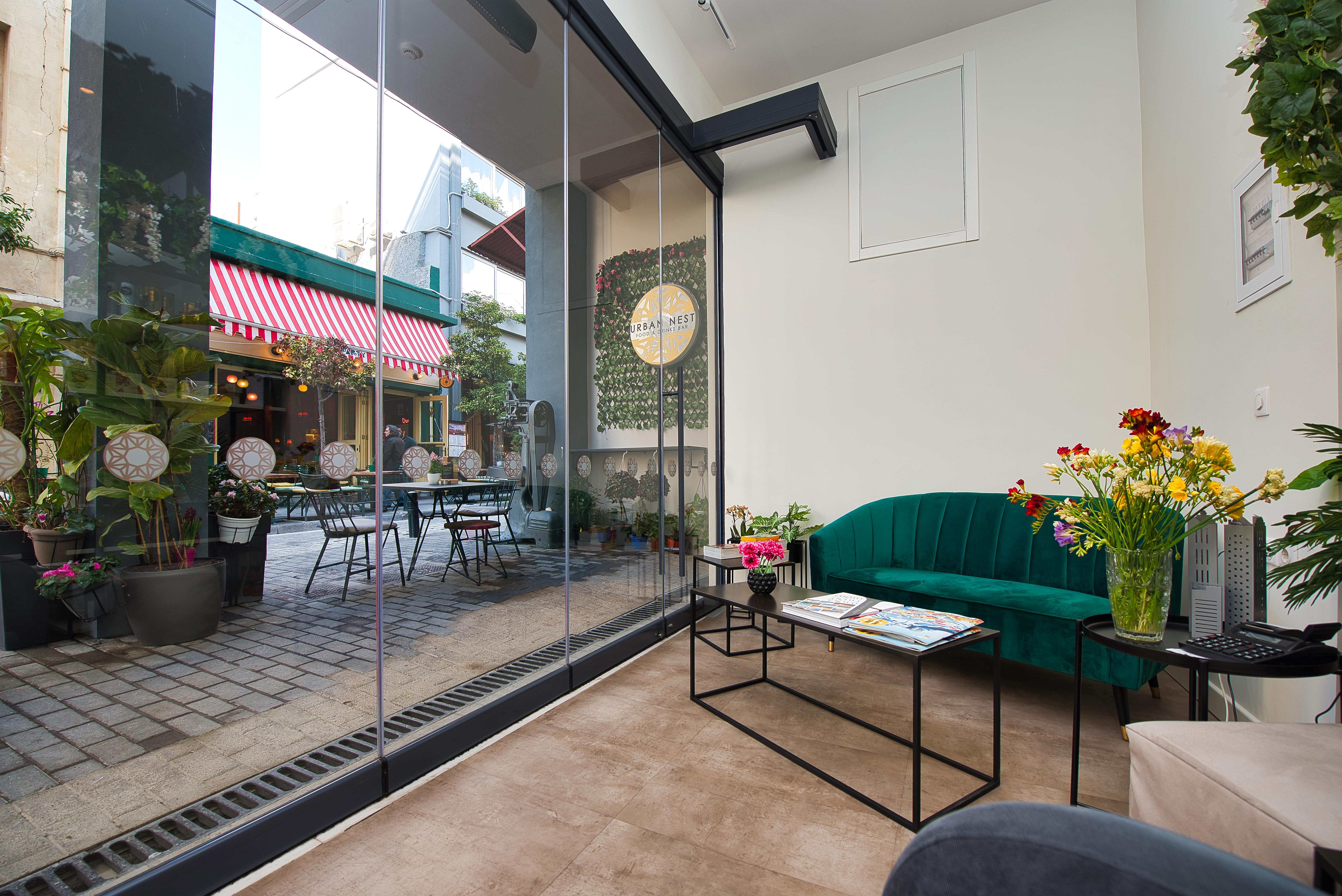 Urban Nest - Suites & Apartments Атина Екстериор снимка