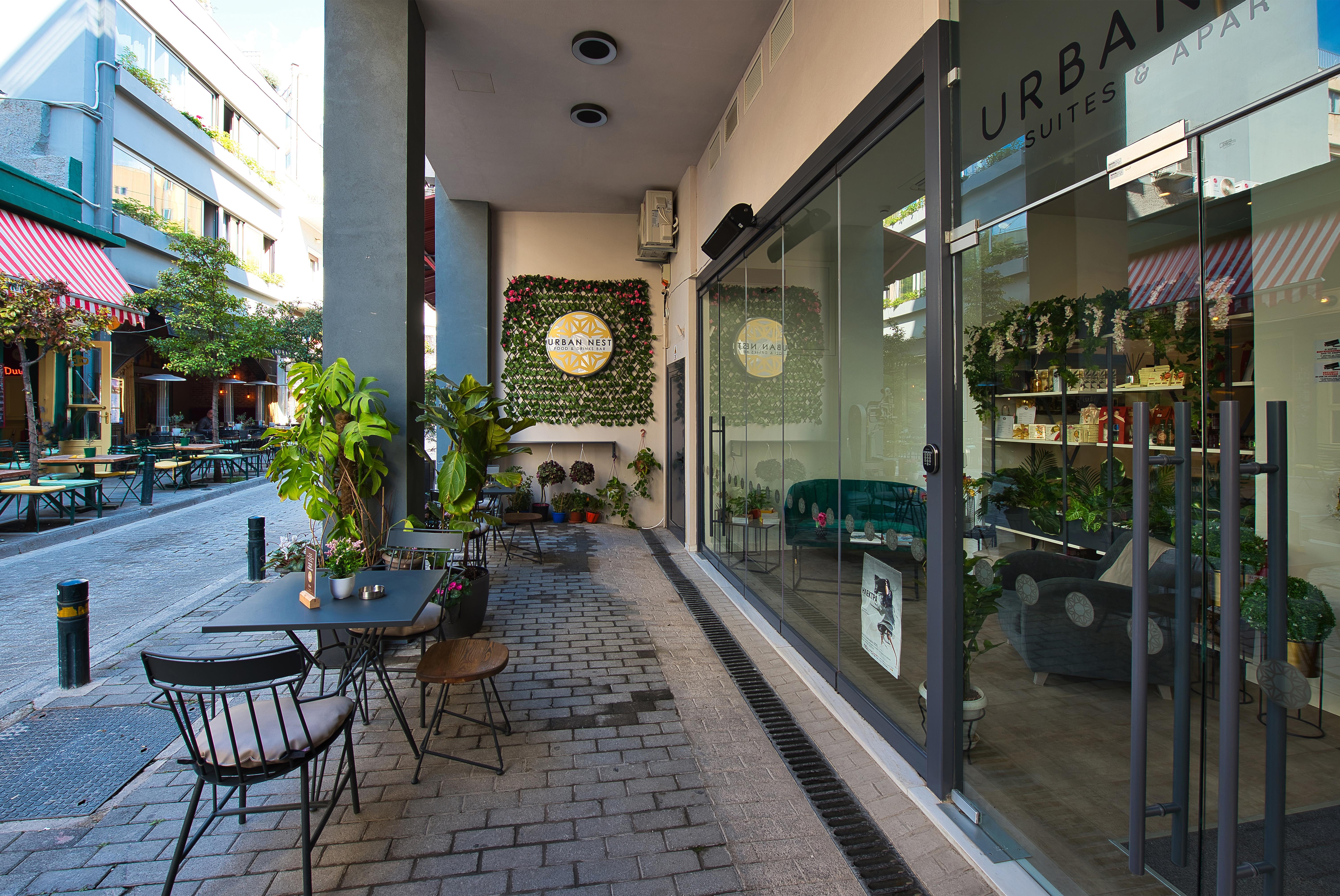 Urban Nest - Suites & Apartments Атина Екстериор снимка